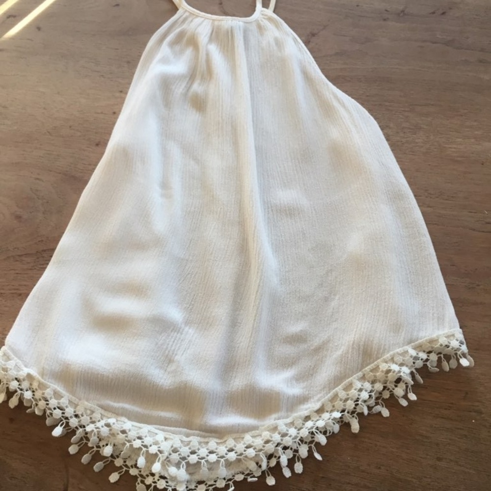 Divided Crem tank top